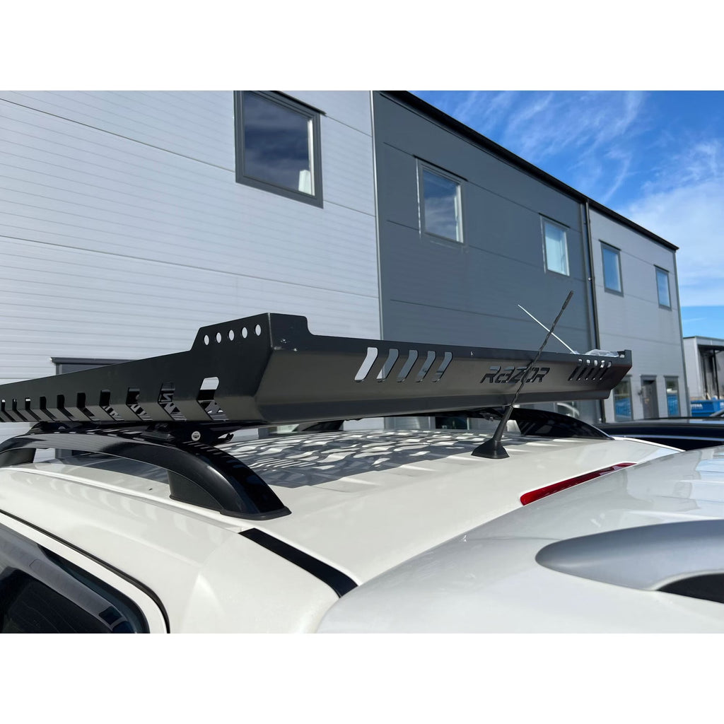 Takkorg Razor – Svartlackerad – För pickup & SUV – Fästen för LED-ramp